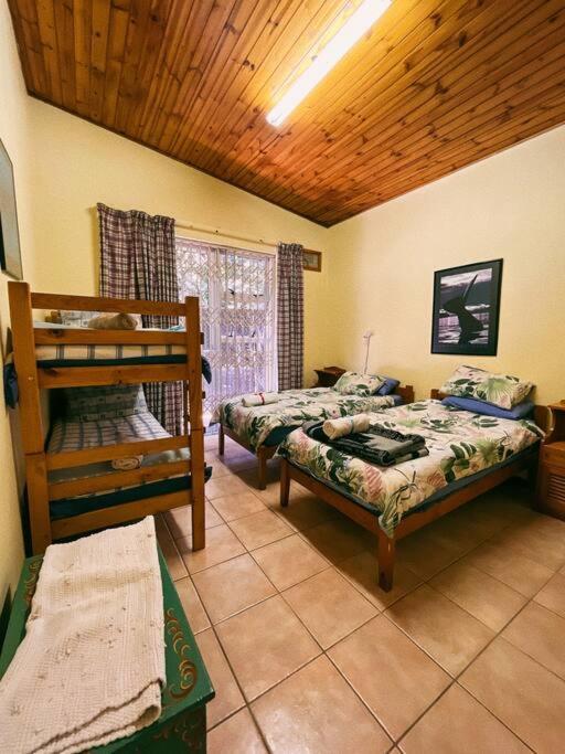 Family Surf Shack On The Beach Cape Town Luaran gambar